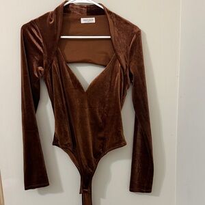 vestique Chocolate Brown Velvet Long Sleeve Plunge Bodysuit